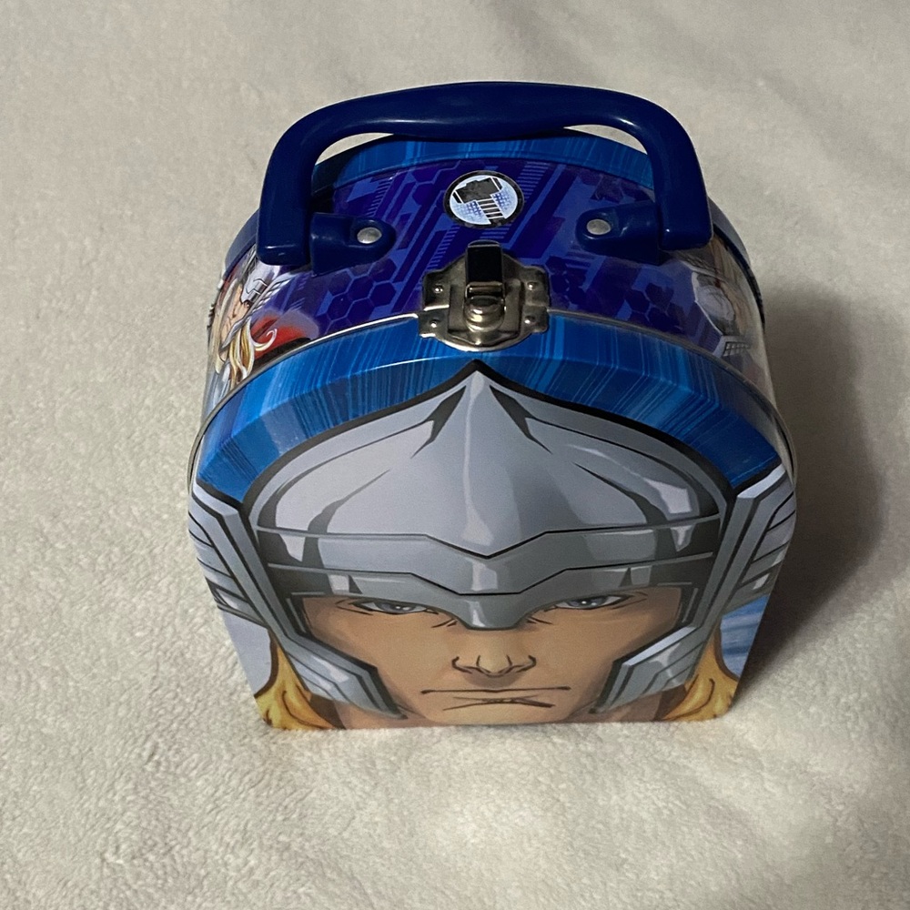 Thor Metal Lunch Box - Picture 3 of 4